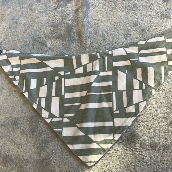 Bandanna Bibs - Picture 4 of 4